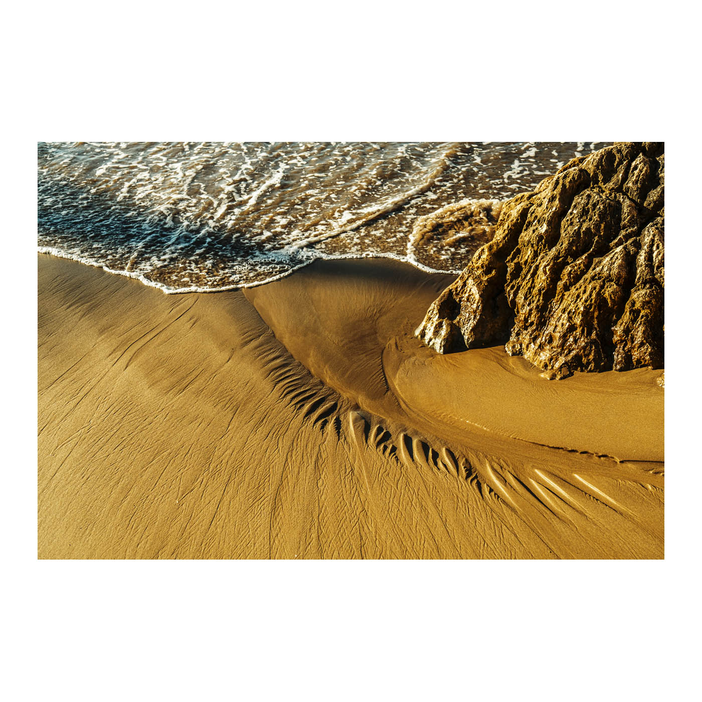 Yellow sand photo by Thomas Vilhelm
