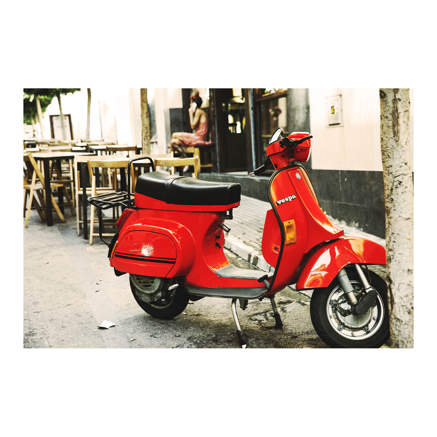 Poster de una Vespa Roja